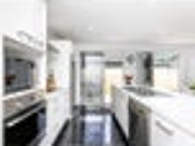 City Centre, 3 bedrooms, $760 pw