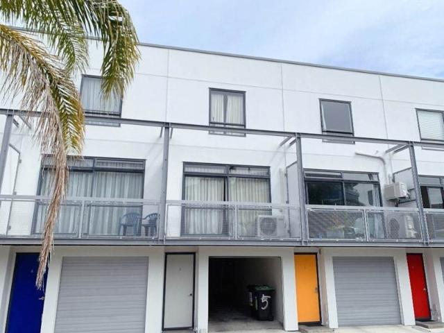 city centre, 3 bedrooms