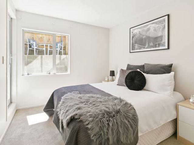 City Fringe With North Facing Living