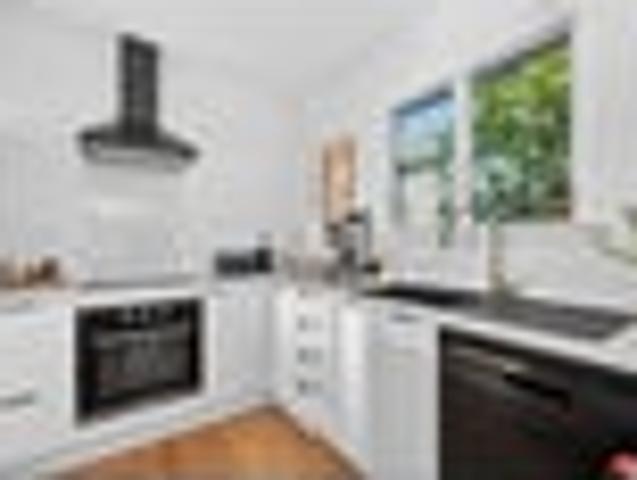 City Fringe Living Modernised Family Home!