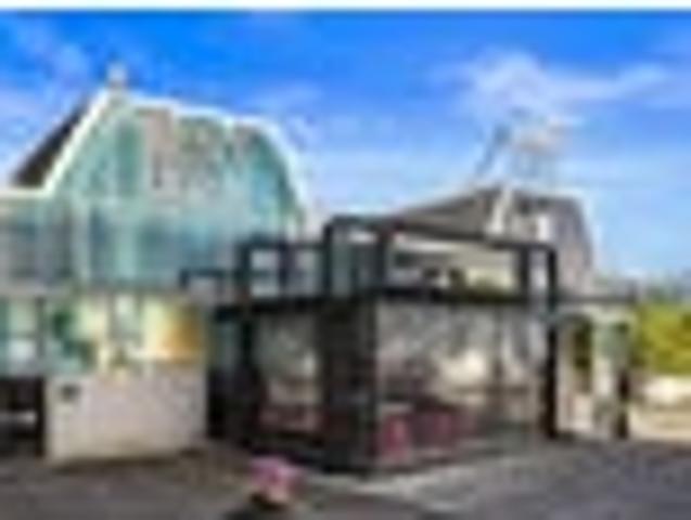 City Living with returns Renovated + Carpark