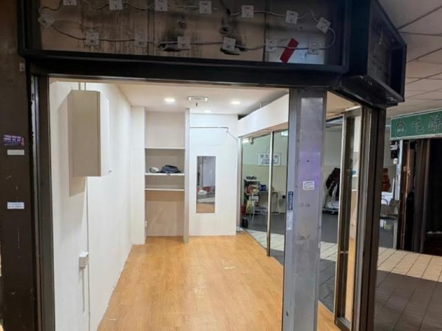 City Plaza Mall Shop For Rent, $1,600145 sqft $11.03 psf