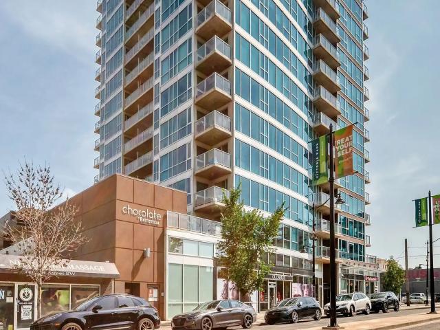 City View! Underground Heated Parking!