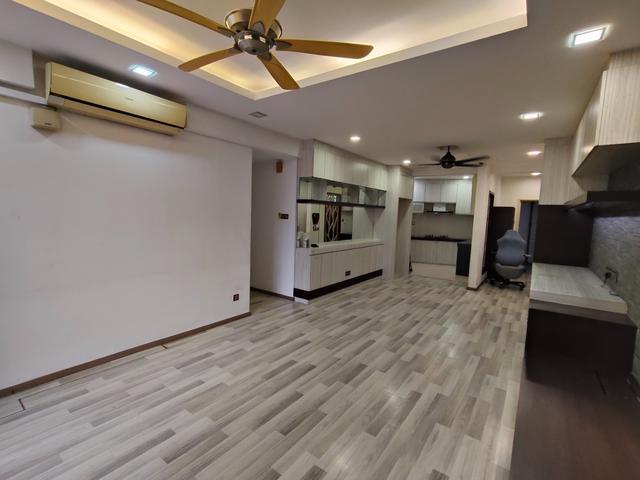 Cita Damansara Condo Renovated 2 parking MRT Surian Kota Damansara