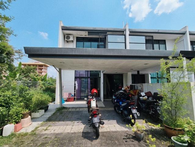 Citrine Residenz Bandar Seri Alam Double Storey Corner Lot