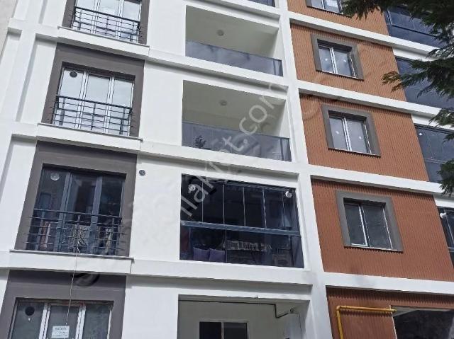 Civan Emlaktan Yakalent Merkezde Kiralık Daire