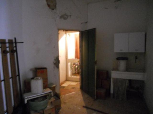 Civitacampomarano vendo appartamento di 72mq 1 piano da ristrutturare 20000€ trattabile