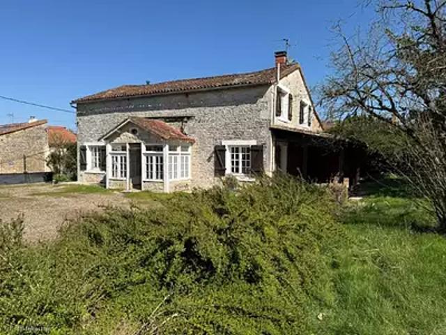 Civray 86400 Achat / Vente maison 5 pièces t5 parking