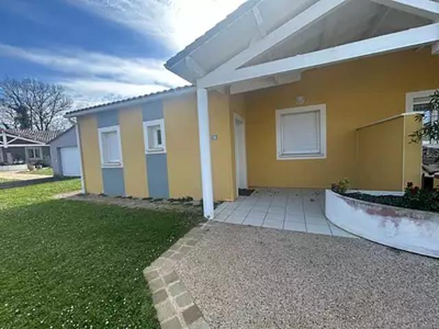 Civray 86400 Location maison 2 pièces t2 au dernier étage