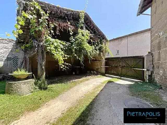 Civrieux 01390 Achat / Vente maison 8 pièces t8 terrasse parking