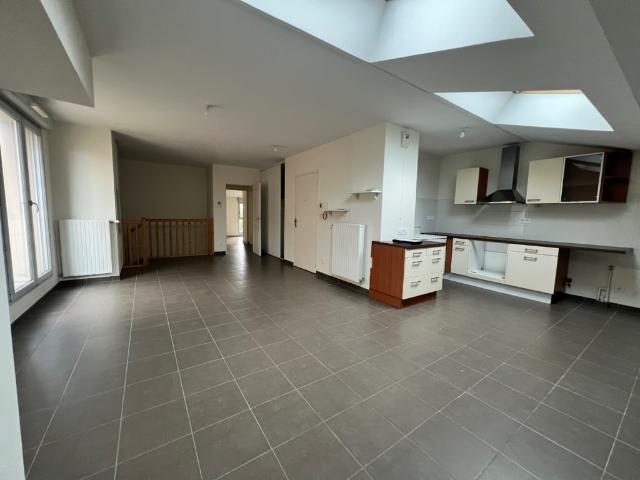 Civrieux Vente Appartement 01
