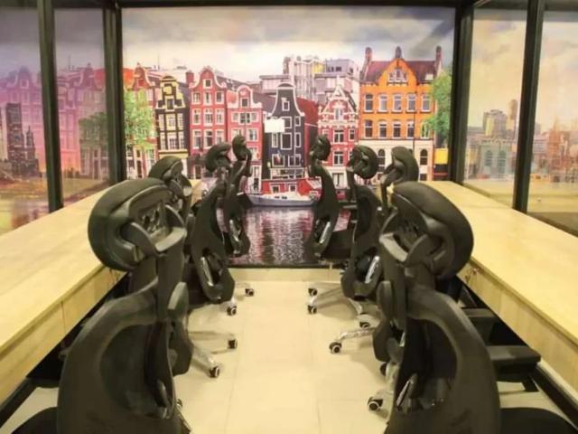 Co Working Space| Business Bar | Call Center| Software House Lahore DHA Phase 4 ID 55692