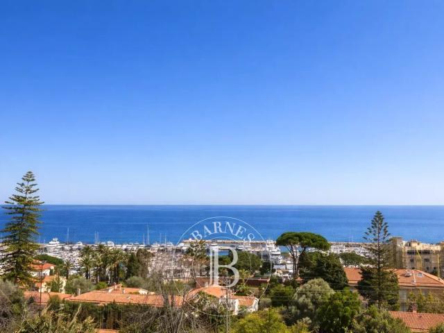 Co Exclusivité – Beaulieu Sur Mer – Dernier Étage – Vue Mer. 53m² Beaulieu sur Mer