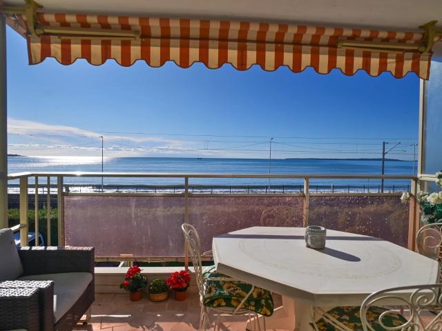Co Exclusivité Juan Les Pins Appartement traversant de 2. 44m² Juan les Pins
