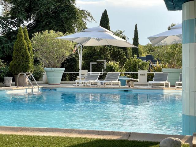 Co Exclusivité Lucas Fox International Properties, remarquab. 420m² Villetelle