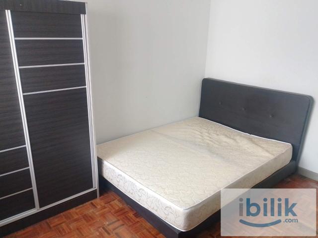 Co Living Landed House Medium Room at Putra Heights c/w Attached Bathroom and Aircond