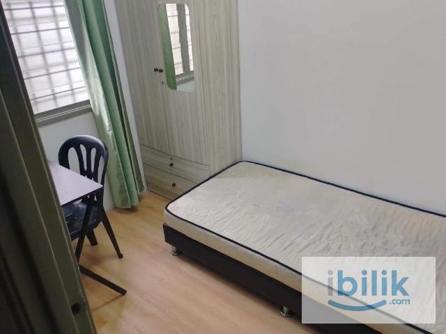 Co Living Landed House Single Room at Putra Heights c/w Aircond