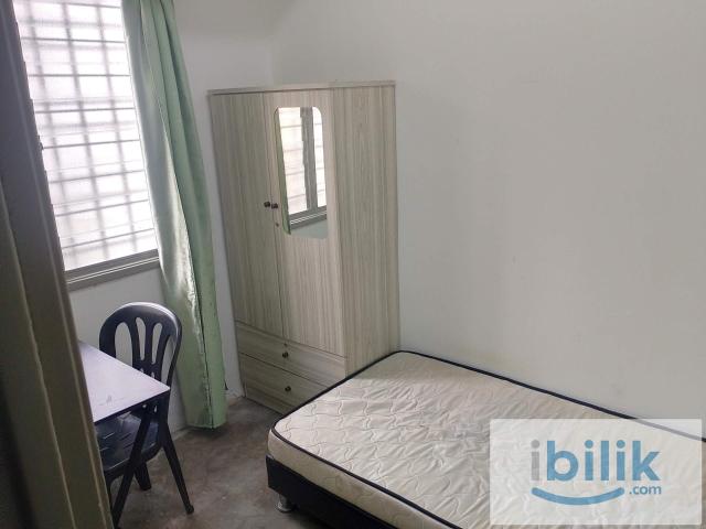 Co Living Landed House Single Room at Putra Heights c/w Aircond