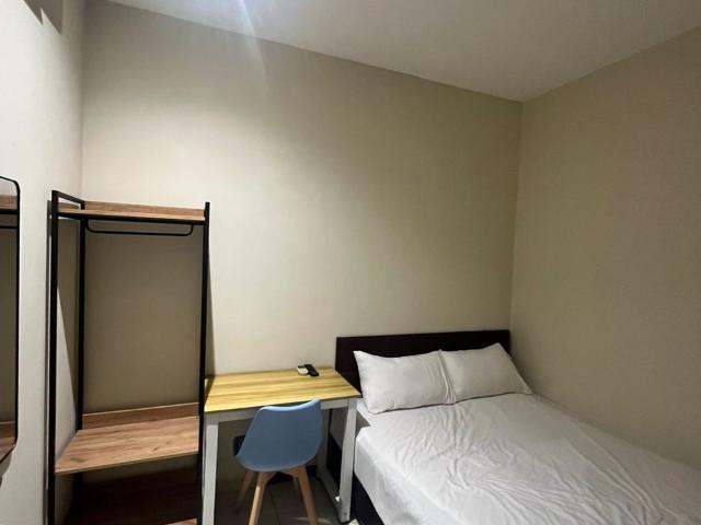 Co Living Room At Subang Jaya Location NearbySunway Pyramid,Monash Sunway University,BRT Sunway Mentari