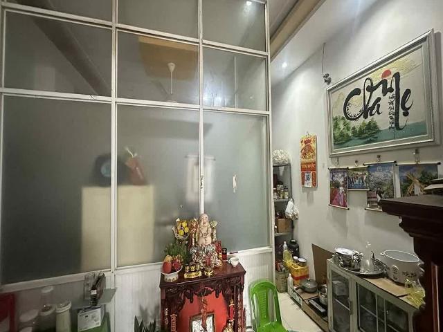 Có một vị trí mà dòng tiề. N không bao giờ đứng yên. Nhà mặt phố Bình Khánh, 4 tầng 4pn mà chỉ