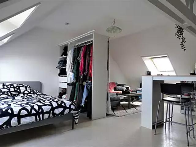 Combourg 35270 Location appartement 1 pièce t1 au dernier étage