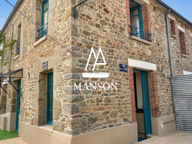COMBOURG – Demeure de caractère rénovée avec jardin et spa