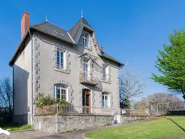 Combressol 19250 Achat / Vente maison 7 pièces t7 parking