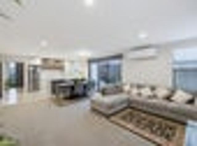 Come Home to Contemporary Modern Comfort
