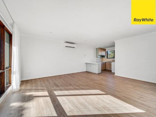 Come home to Cook Revitalised 2 bedroom Dulex