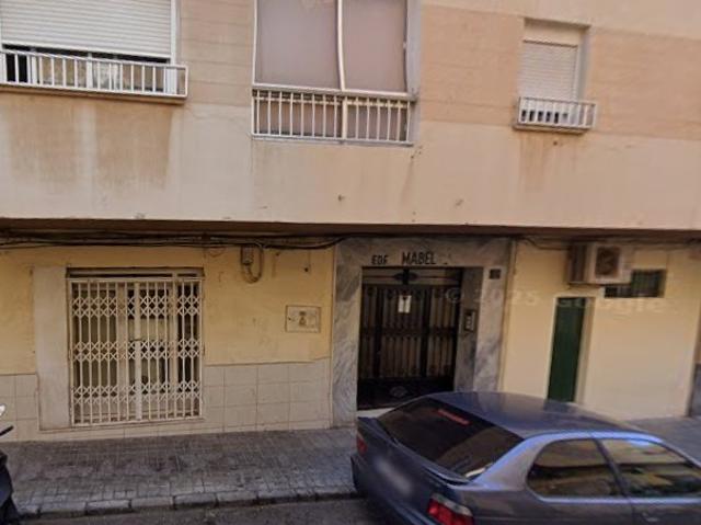 Comercial en venta en Almería