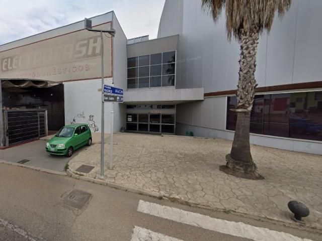 Comercial en venta en DON BENITO Calle leonardo da vinci cc.las cumbres lc.29 4