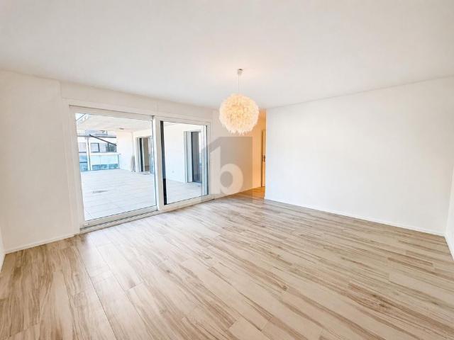 COMFORT AND PRESTIGE A STONE’S THROW FROM LAKE LEMAN