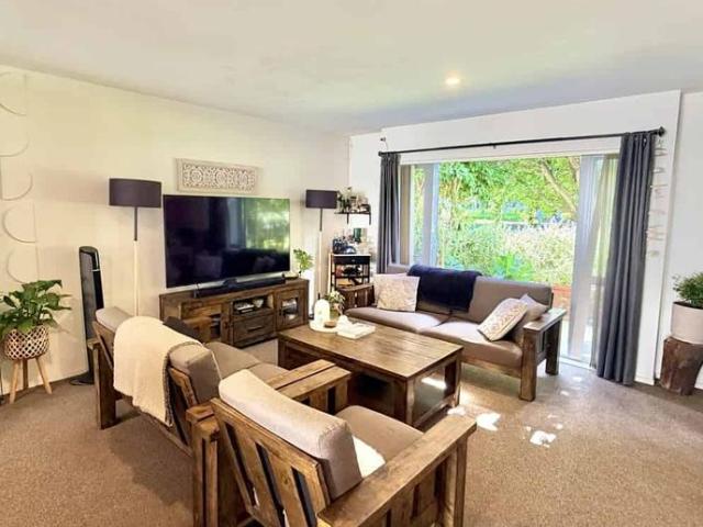 Comfort & Convenience – Your Next Home Awaits