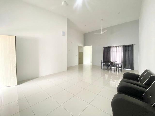 Comfort is our PriorityYARRA PARK PUTERI JAYA Single Storey SEMID