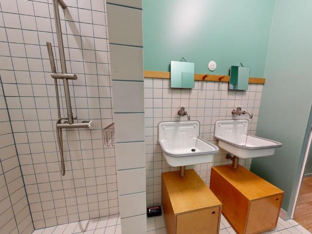 Comfortable 2 Bedroom private apartment w/ shared co working space, gym and courtyard, Paris Amsterdam Apartments for Rent