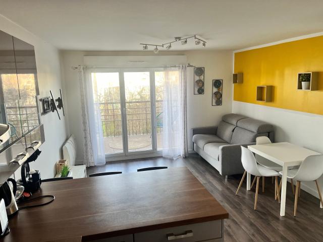 Comfortable 2 Room Apartment