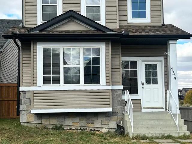 Comfortable 3 Bedroom House Close to Parks and Schools