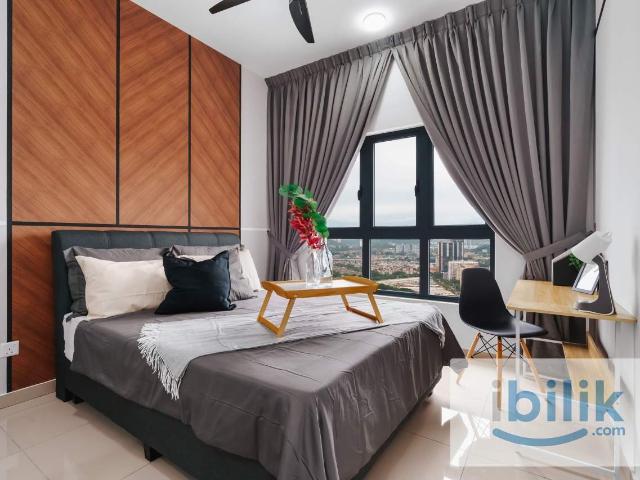 Comfortable and fully furnished room suitable for female tenants @ SKY AWANI