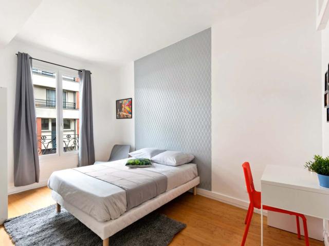 Comfortable and luminous room 12m² IV03