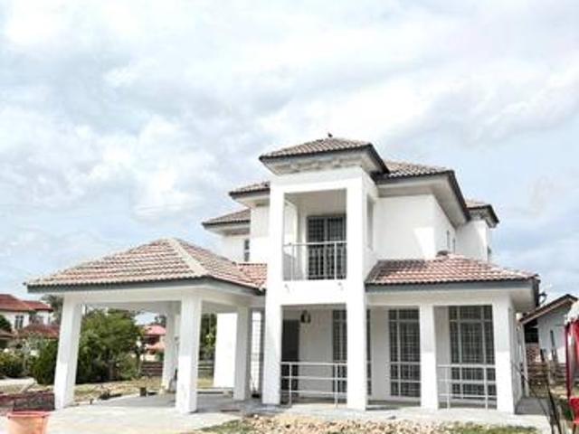 Comfortable and spacious home near the beach
