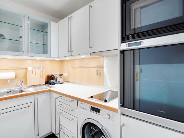 Comfortable Apartment 1BD/2P Place Vendôme, Paris Amsterdam Apartments for Rent