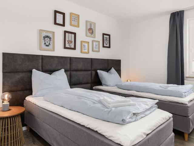 Comfortable apartment for 4 with balcony | near VW plant