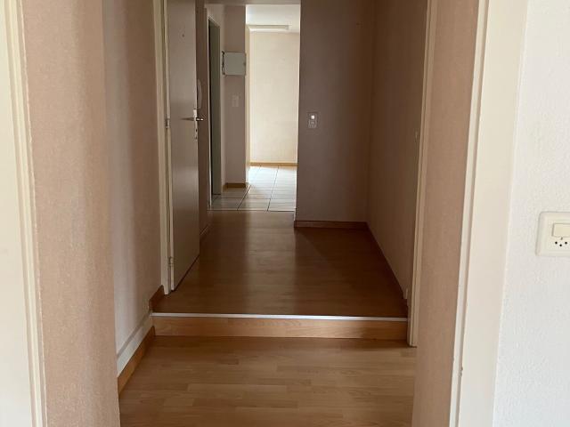 Comfortable apartment in a small building near the freeway | dreamo. Ch