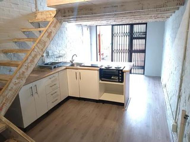 comfortable bachelor cottage in brac.