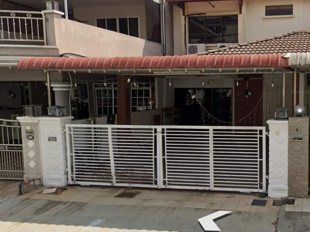 Comfortable & Beautiful Landed Home – Ready Move In