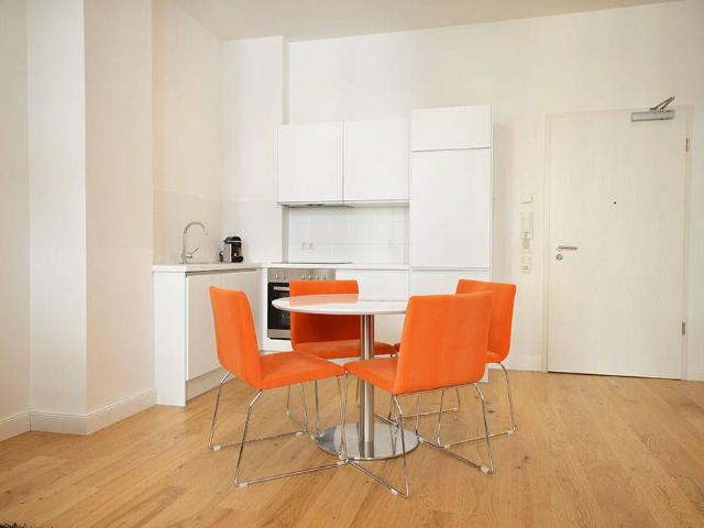 Comfortable, fully equipped serviced apartment with 1 bedroom in Frankfurt near Nizza Park