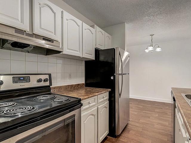 Comfortable Living In Ne Calgary At Applewood Village | Renovate