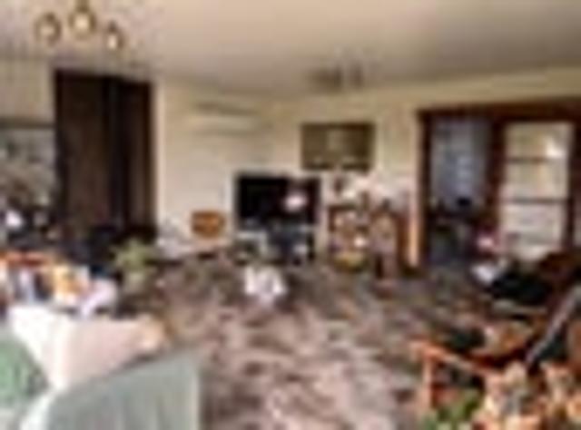 Comfortable Living on Romilly
