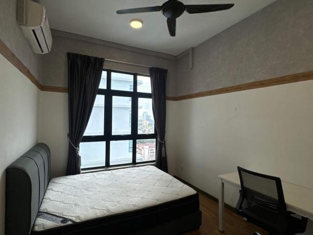 Comfortable Middle Room Near KLCC