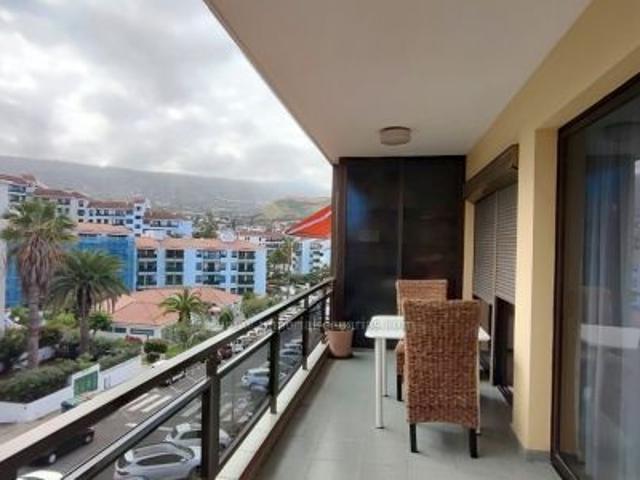 Comfortable one bedroom flat for rent, furnished and equipped in El Botánico, Puerto de La Cruz. Terrace, swimming pool and garage